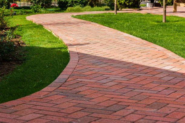 Best Professional Driveway Pavers  in , CT